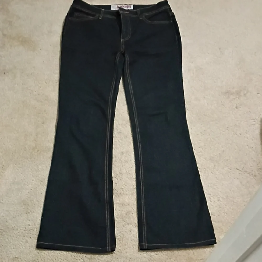 Faded Glory Bootcut Black Women's Jeans Size Average 4 - Picture 1 of 11